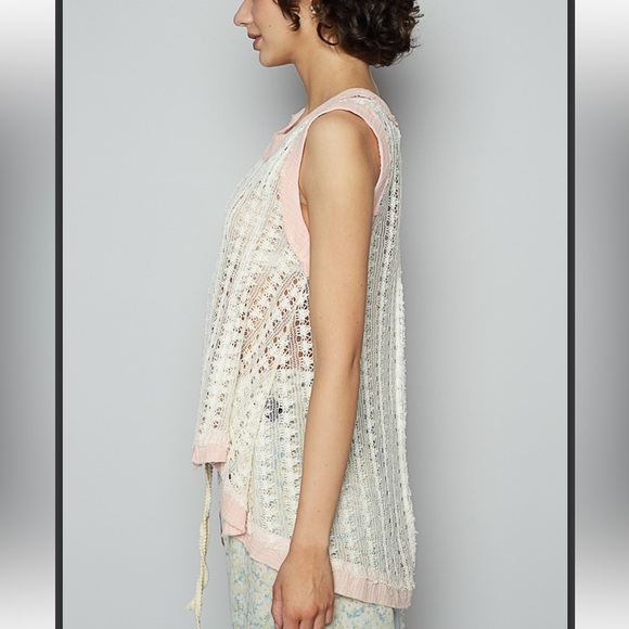 Pol. Pink and Cream Sleeveless Knit Top - Picture 3 of 3